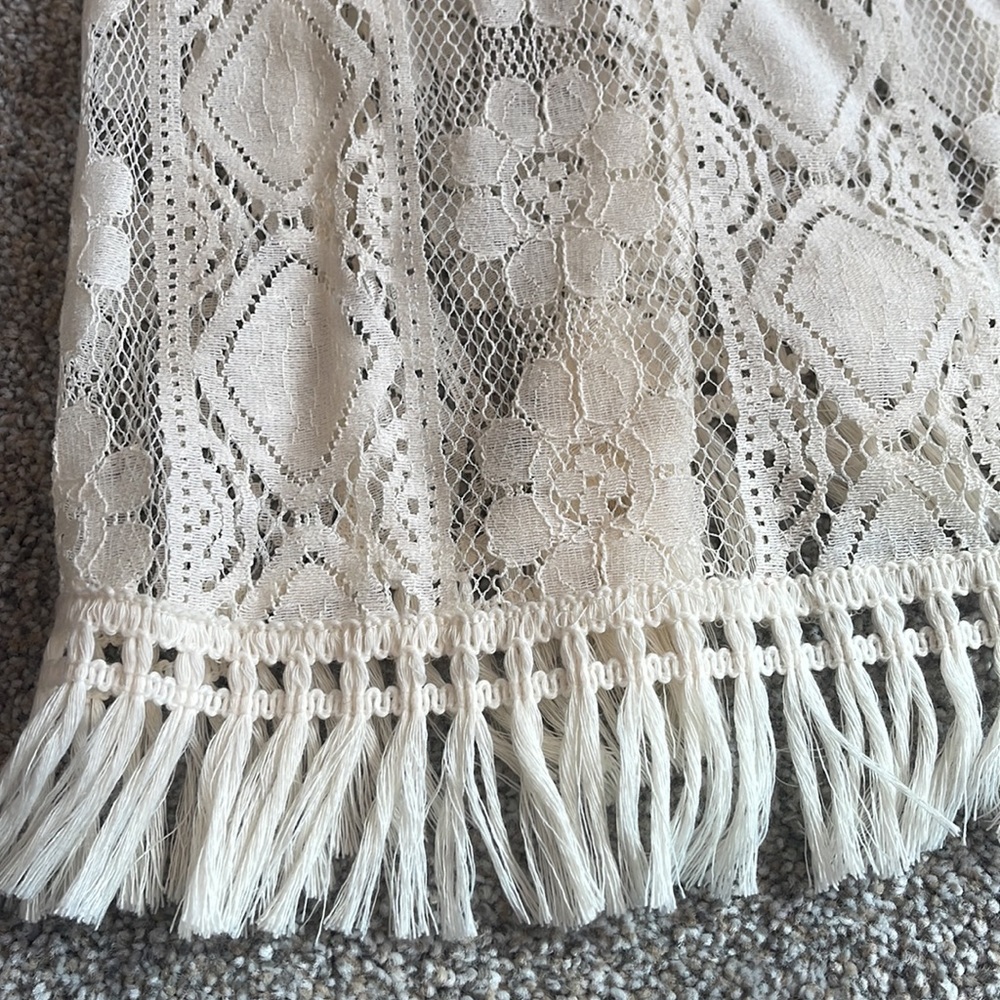 Lace Racerback Tank Top - Picture 5 of 7